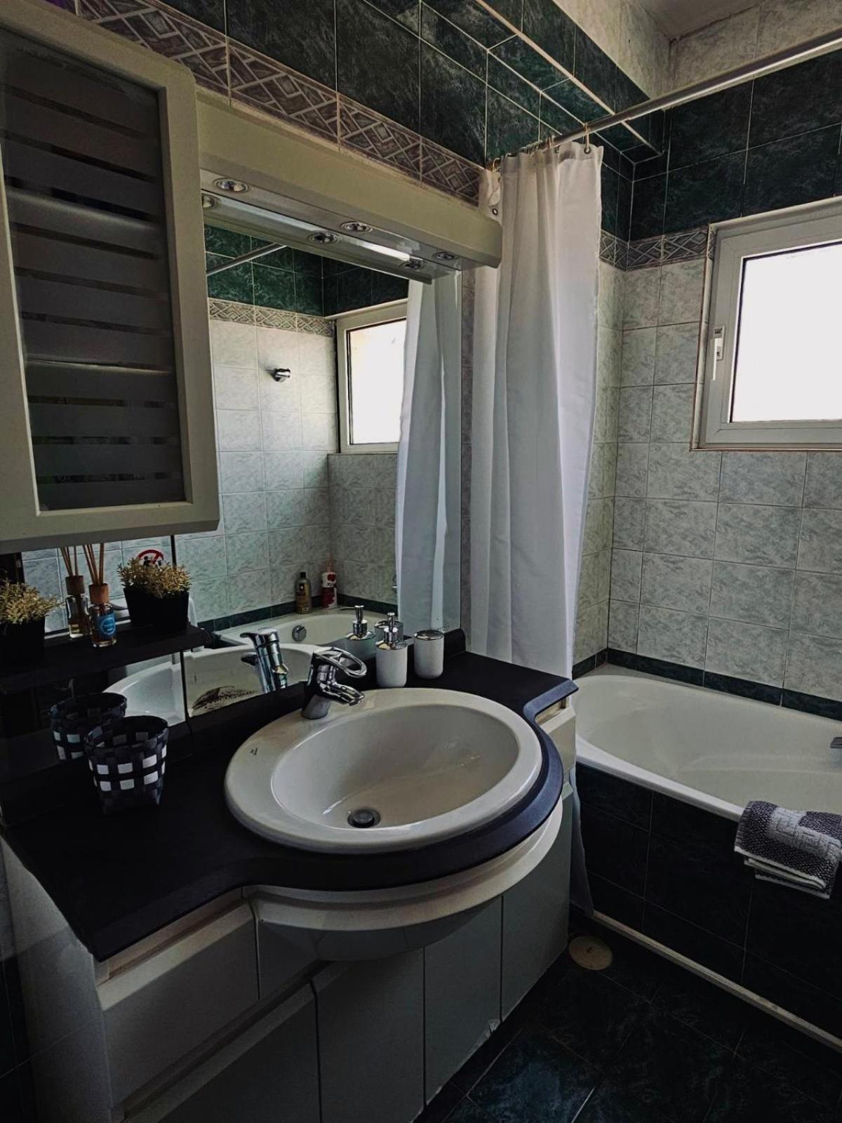 Apartamento One Artemis Near The Sea And The Airport Exterior foto